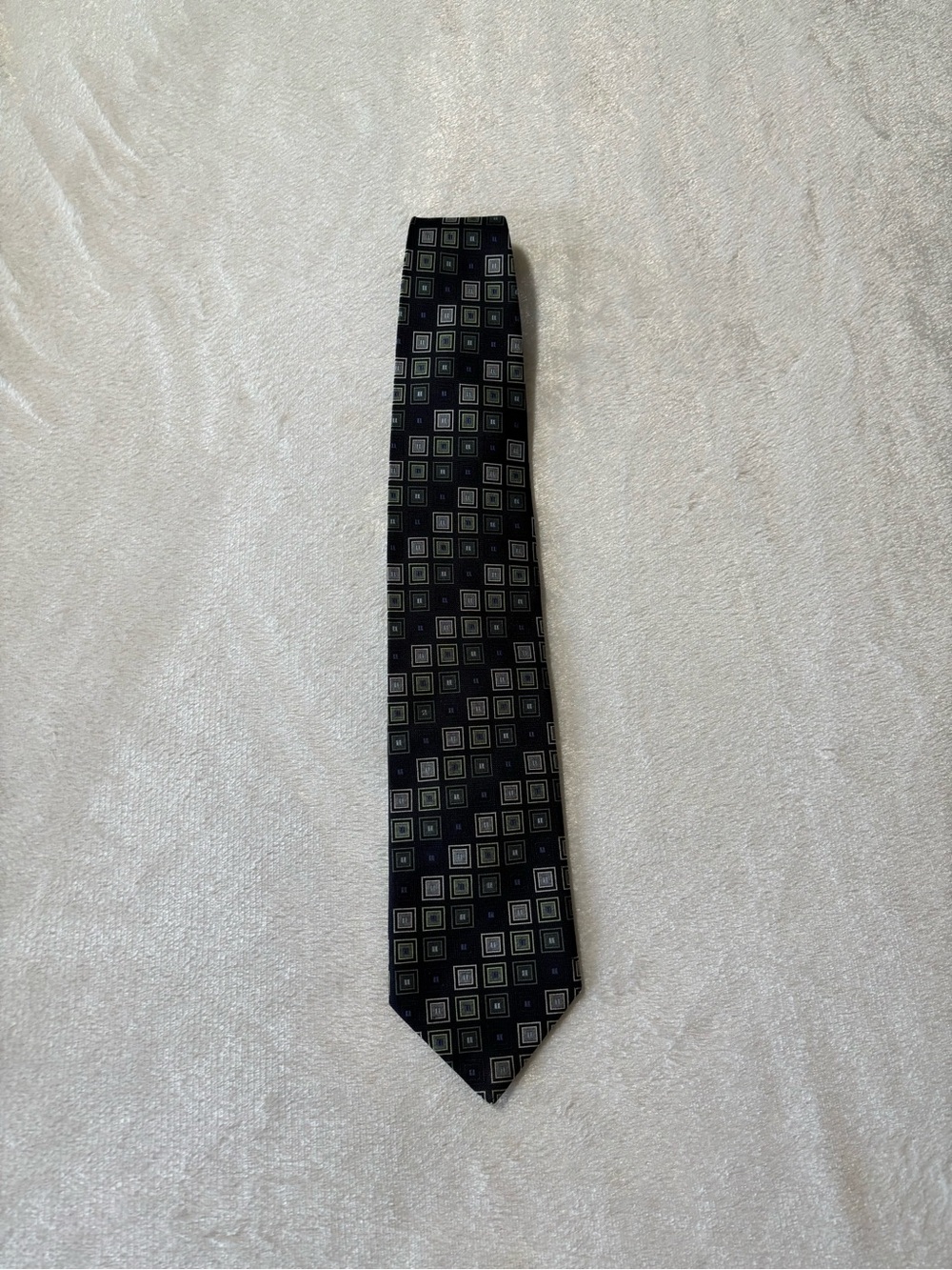 Men's Black Geometric Square Pattern Tie - 100% Silk